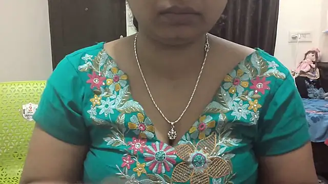 Snapshot of Gulaboo_bhabi chatting on 02.13.25 Gulaboo bhabi online show from 02.13.25