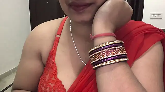 Snapshot of Gulaboo_bhabi chatting on 02.18.25 Gulaboo bhabi online show from 02.18.25