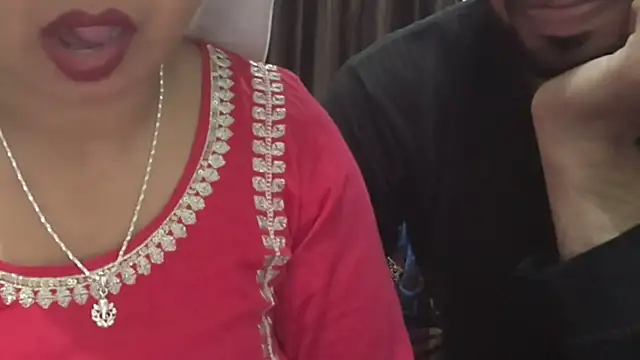 Snapshot of Gulaboo_bhabi chatting on 02.18.25 Gulaboo bhabi online show from 02.18.25