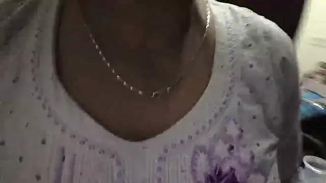 Snapshot of Gulaboo_bhabi chatting on 03.09.25 Gulaboo bhabi online show from 03.09.25