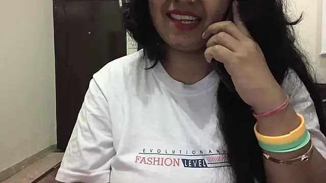 Snapshot of Gulaboo_bhabi chatting on 03.14.25 Gulaboo bhabi online show from 03.14.25