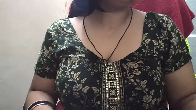 Snapshot of Gulaboo_bhabi chatting on 09.15.25 Gulaboo bhabi online show from 09.15.25