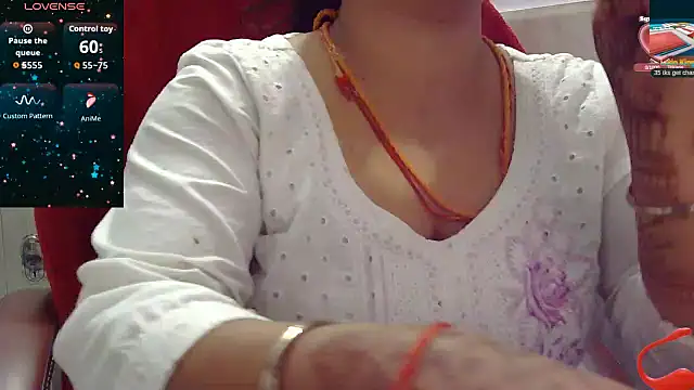 Snapshot of Gulaboo_bhabi chatting on 10.11.25 Gulaboo bhabi online show from 10.11.25