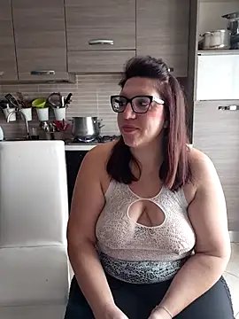 carolyne2023 online show from 12.01.25