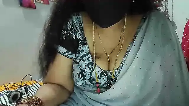 Rani Darling 99 online show from 10.04.25