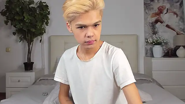 Snapshot of Felix_Rey chatting on 02.09.25 Felix Rey online show from 02.09.25