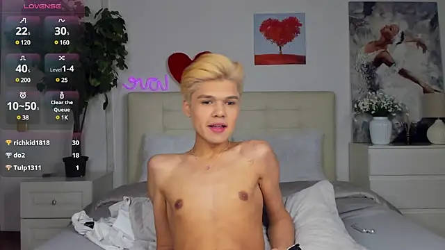 Snapshot of Felix_Rey chatting on 02.15.25 Felix Rey online show from 02.15.25