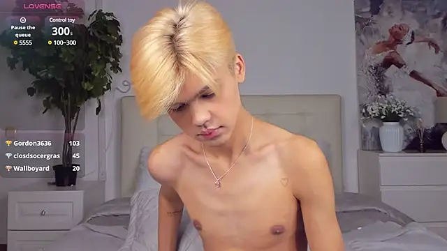 Snapshot of Felix_Rey chatting on 02.18.25 Felix Rey online show from 02.18.25