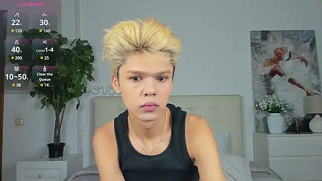 Snapshot of Felix_Rey chatting on 03.09.25 Felix Rey online show from 03.09.25