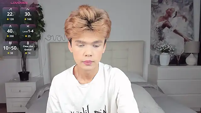 Snapshot of Felix_Rey chatting on 10.09.25 Felix Rey online show from 10.09.25