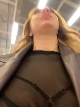 Snapshot of Sweet___Emily chatting on 02.08.25 Sweet Emily online show from 02.08.25