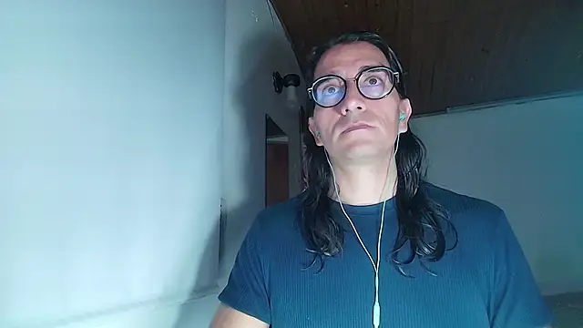 Snapshot of RustyGray chatting on 02.16.26 RustyGray online show from 02.16.26