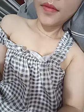 Snapshot of 2_sex chatting on 06.24.26 2 sex online show from 06.24.26