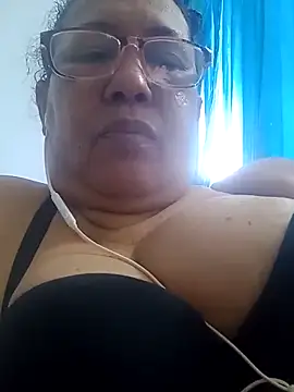 MilfPleasure online show from 12.14.25