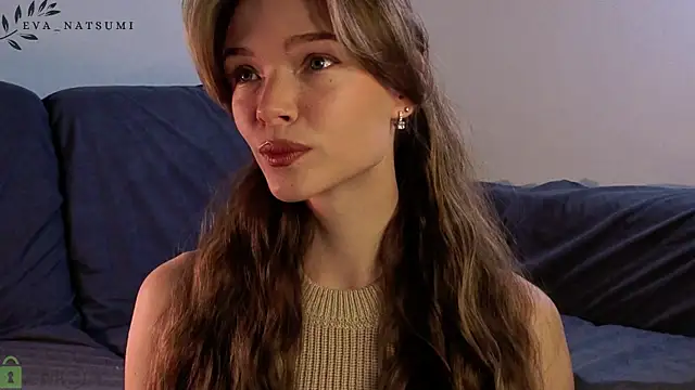 Snapshot of Eva_Natsumi chatting on 10.12.25 Eva Natsumi online show from 10.12.25