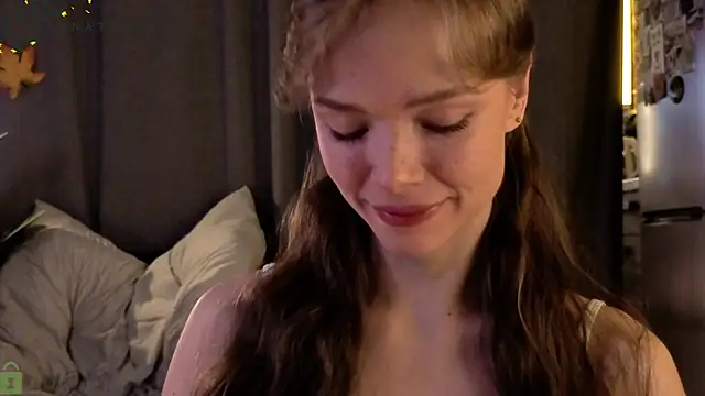 Snapshot of Eva_Natsumi chatting on 11.09.25 Eva Natsumi online show from 11.09.25