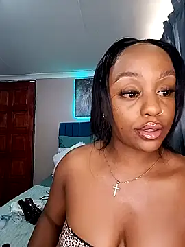 Queen-Chocolate online show from 01.17.26