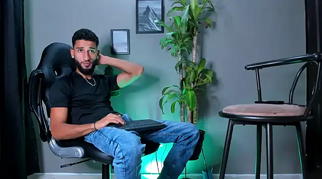 Damian 022 online show from 12.29.24