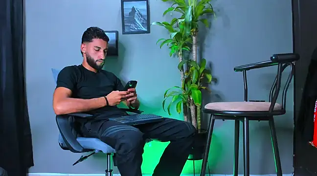 Damian 022 online show from 02.25.25