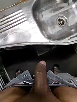 Snapshot of KingCobraClassy chatting on 01.11.25 KingCobraClassy online show from 01.11.25