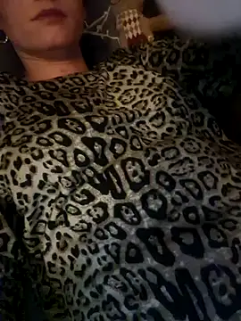 Snapshot of Jasmin-White chatting on 12.16.24 Jasmin-White online show from 12.16.24