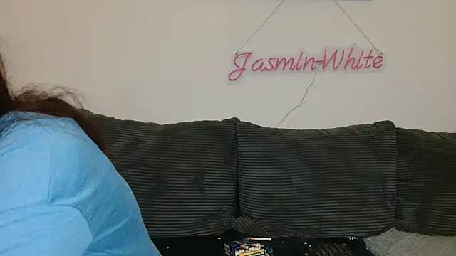 Snapshot of Jasmin-White chatting on 02.21.26 Jasmin-White online show from 02.21.26
