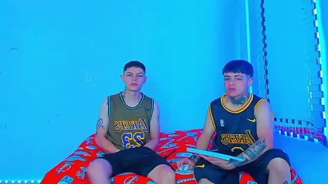 Snapshot of HOT_boy2025 chatting on 12.13.24 HOT boy2025 online show from 12.13.24