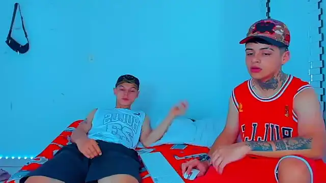 Snapshot of HOT_boy2025 chatting on 12.18.24 HOT boy2025 online show from 12.18.24