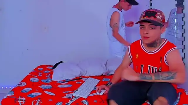 Snapshot of HOT_boy2025 chatting on 12.29.24 HOT boy2025 online show from 12.29.24