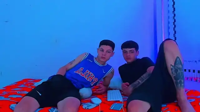 Snapshot of HOT_boy2025 chatting on 02.23.25 HOT boy2025 online show from 02.23.25