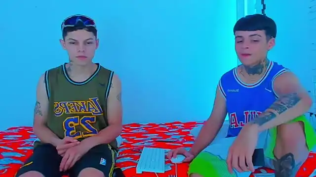 Snapshot of HOT_boy2025 chatting on 02.25.25 HOT boy2025 online show from 02.25.25