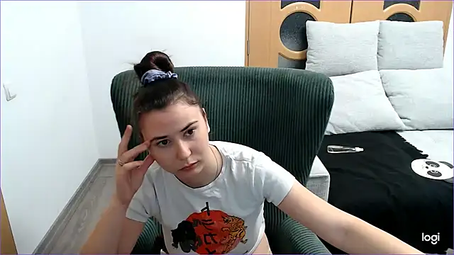 VioletaFlower7 online show from 11.24.25