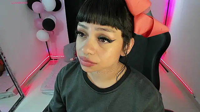 zoesullivan online show from 12.12.24