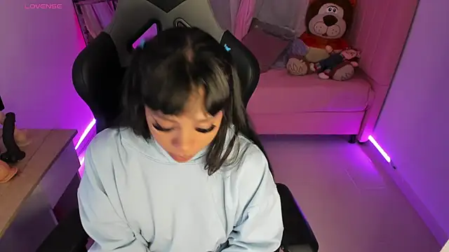 zoesullivan online show from 02.17.25