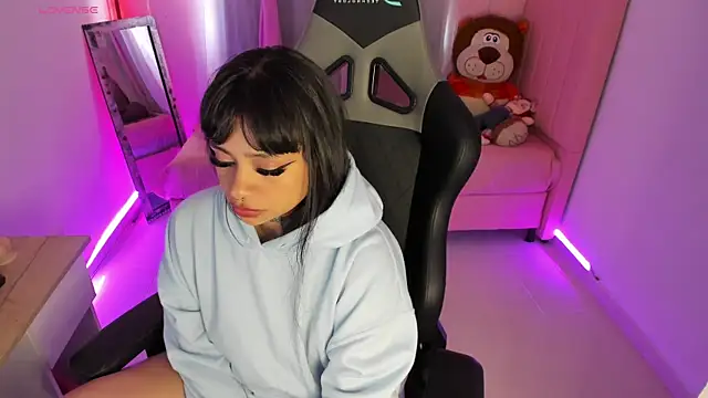 zoesullivan online show from 02.17.25