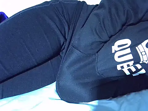 naughtycate  online show from 12.23.25