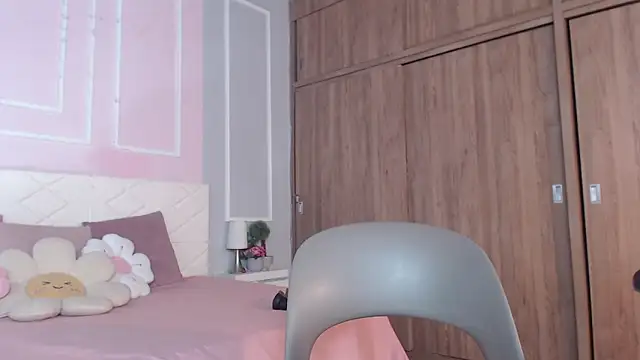 OraLarson online show from 09.14.25