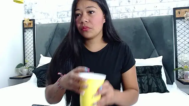 Snapshot of MilaaAdams chatting on 12.16.24 MilaaAdams online show from 12.16.24