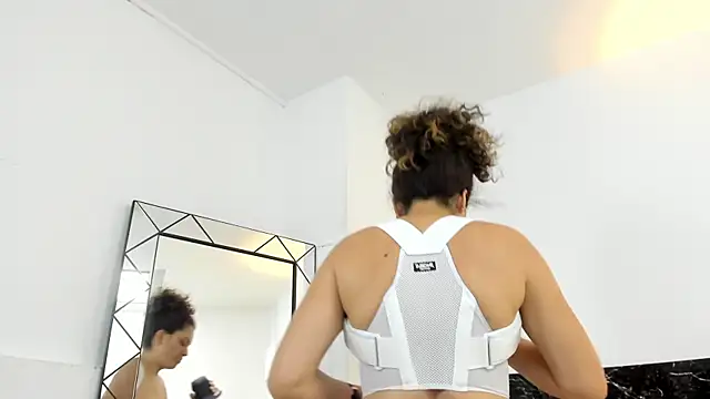 Snapshot of Juliabadlee chatting on 12.12.24 Juliabadlee online show from 12.12.24