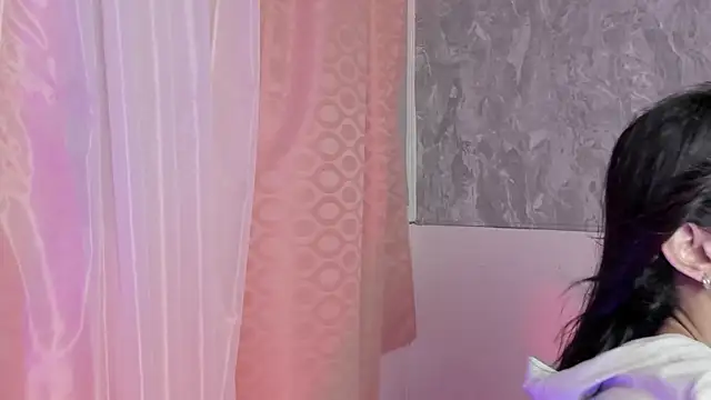 Snapshot of Mara_friendboy699 chatting on 12.14.24 Mara friendboy699 online show from 12.14.24