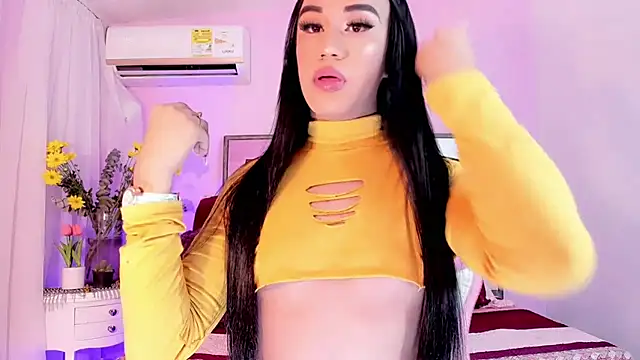 ShantalGirs online show from 02.13.25