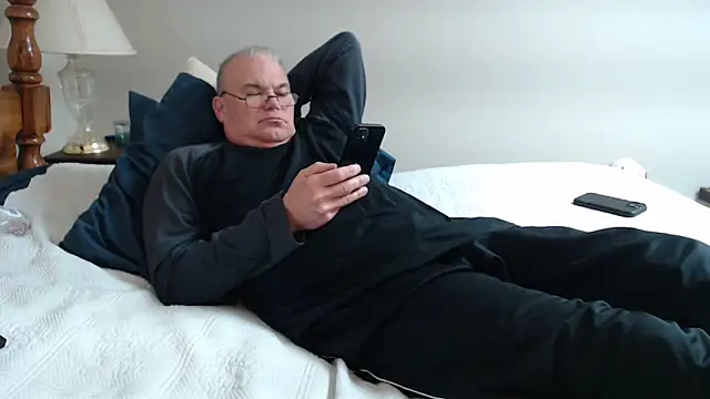 Snapshot of JaySloan chatting on 03.03.25 JaySloan online show from 03.03.25