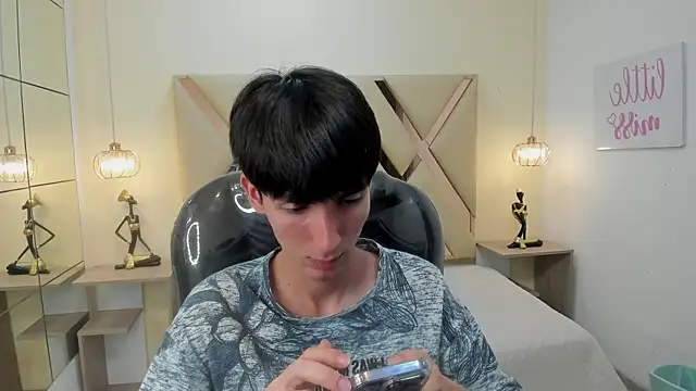 Snapshot of Jake_evans chatting on 11.26.25 Jake evans online show from 11.26.25