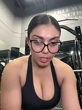 Snapshot of zui_lu chatting on 02.19.25 zui lu online show from 02.19.25