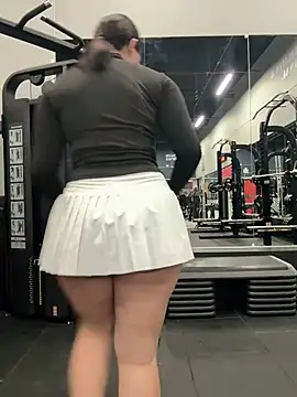 Snapshot of zui_lu chatting on 02.25.25 zui lu online show from 02.25.25