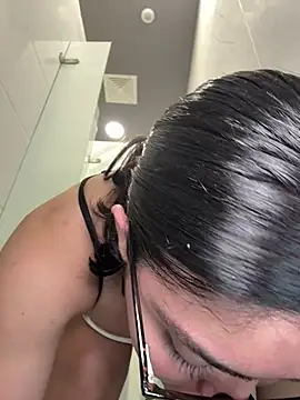 Snapshot of zui_lu chatting on 03.06.25 zui lu online show from 03.06.25