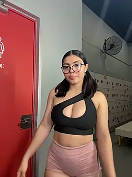 Snapshot of zui_lu chatting on 03.07.25 zui lu online show from 03.07.25