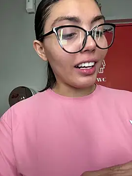 Snapshot of zui_lu chatting on 03.13.25 zui lu online show from 03.13.25