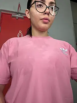 Snapshot of zui_lu chatting on 03.16.25 zui lu online show from 03.16.25