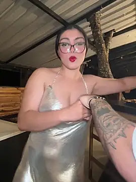 Snapshot of zui_lu chatting on 03.23.25 zui lu online show from 03.23.25